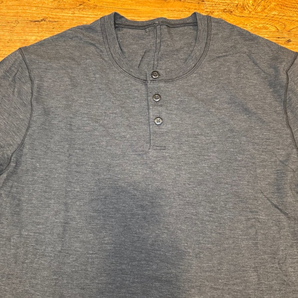 Lululemon Gray Henley Performance Casual Lightweight Long Sleeve T Shirt Men's M